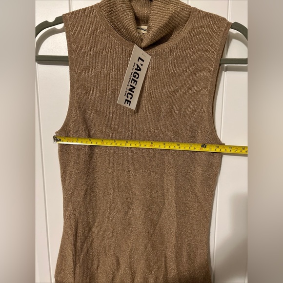 REVOLVE L’Agence XS Sabrina Sleeveless Turtleneck Top Knit Blouse Gold Biscotti - Picture 10 of 11